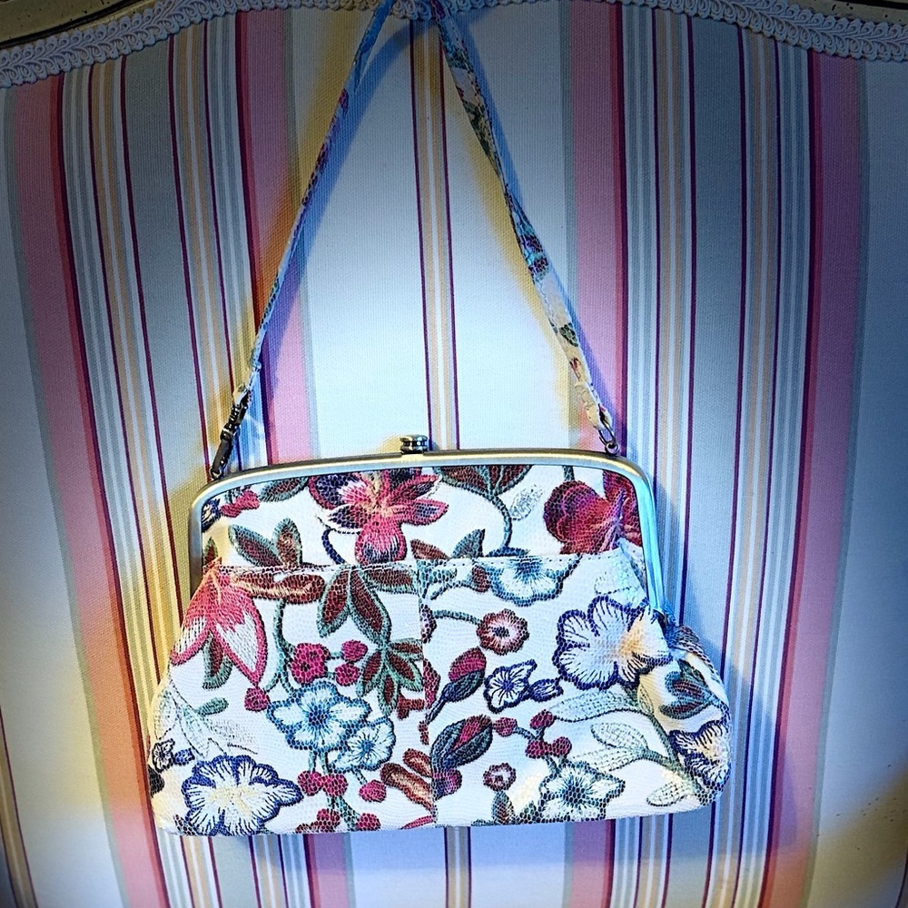 NWT - Adorable Hobo Lana Crossbody